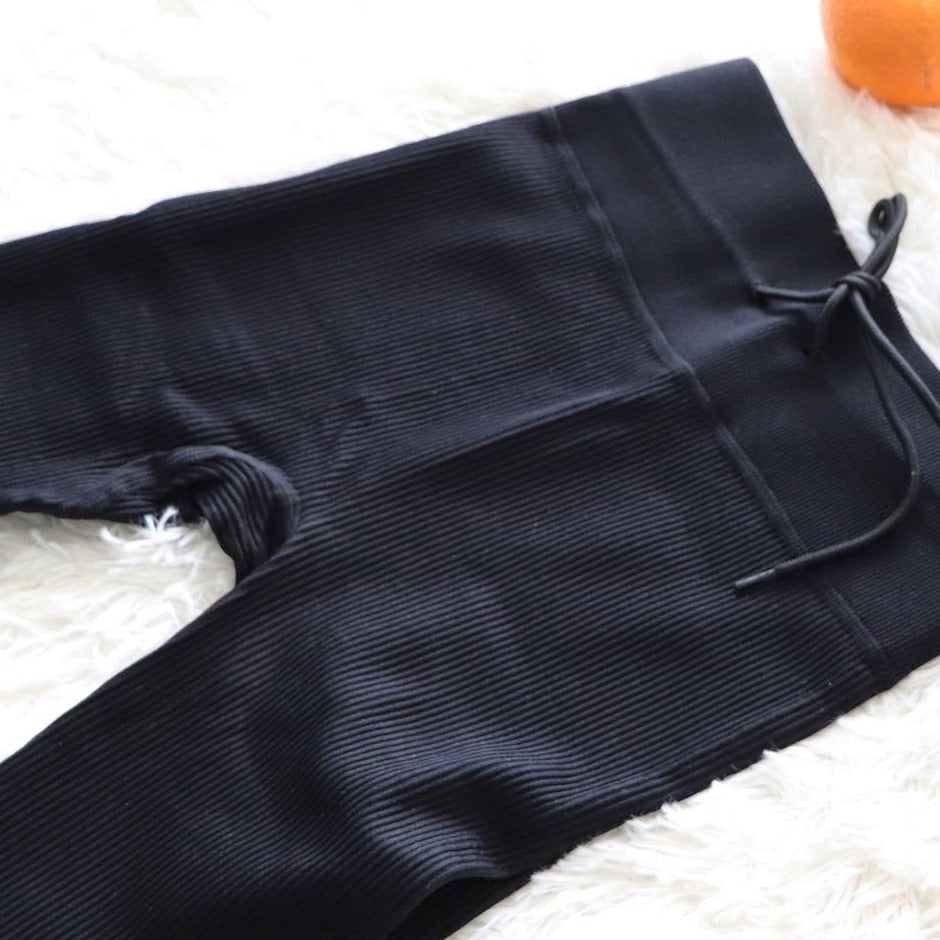 Knitting Black Legging - STOCK SALE